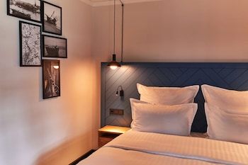 Comfort Room, Harbor View