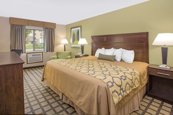 Room, 1 King Bed, Accessible, Non Smoking (Mobility)