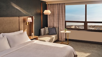 Standard Room, 1 King Bed, Accessible Bathtub (Mobility)