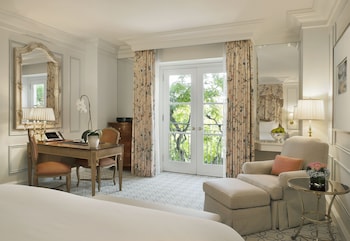 Deluxe Room, 1 King Bed