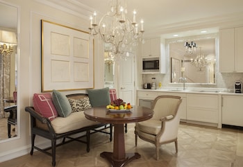 Villa Suite, Executive Suite