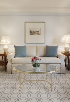 Grand Room (Deluxe)