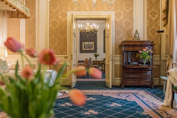 Presidential Suite (Giambologna)