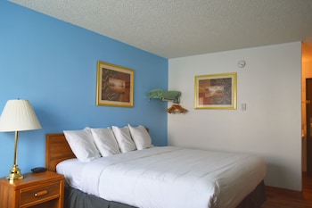 Standard Room, 1 Queen Bed