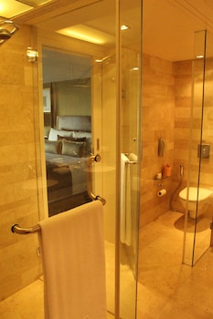 Club Suite (Royal)