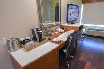 Standard Room, 1 King Bed, Accessible (Communications)