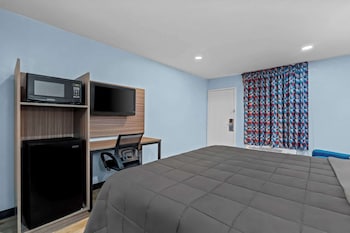 Suite, 1 King Bed, Non Smoking