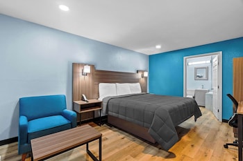 Suite, 1 King Bed, Non Smoking