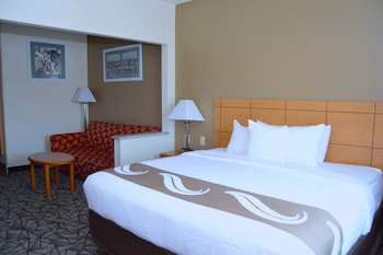 Suite, 1 King Bed with Sofa bed, Non Smoking (2 person Sofabed)