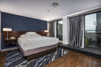 Room, 2 Bedrooms