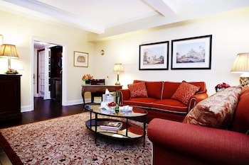 Classic One Bedroom Suite ADA
