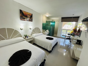Executive Room, 2 Double Beds, Non Smoking, Pool View