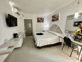 Executive Room, 1 King Bed, Non Smoking