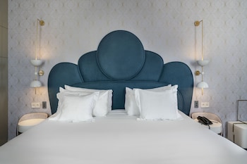 Vincci room with Gran Via view