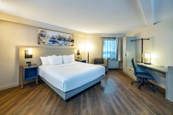 Room, 1 King Bed with Sofa bed, Non Smoking