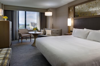 Junior Suite, Roll-in Shower