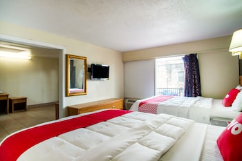 Room, 2 Double Beds, Smoking, Kitchen