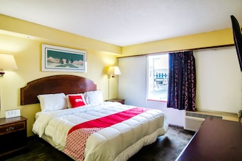 Premium Room, 1 King Bed, Jetted Tub