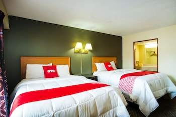 Room, 2 Double Beds, Smoking, Kitchen