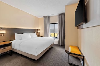 Suite, 1 Queen Bed, Accessible, Non Smoking (Sofa Bed)