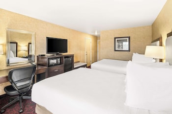 Standard Room, 2 Queen Beds, Non Smoking, Refrigerator & Microwave