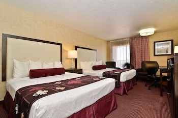Standard Room, 2 Queen Beds, Non Smoking, Balcony