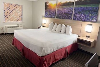 Standard Room, 1 King Bed, Smoking