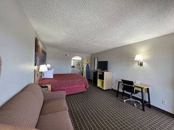 Standard Room, 1 King Bed