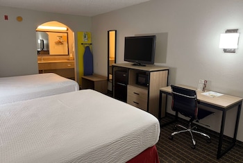 Standard Room, 2 Queen Beds