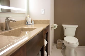 Suite, Non Smoking (2 Queen Beds)