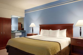 Room, 1 King Bed, Accessible, Non Smoking