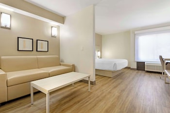 Suite, 1 King Bed, Non Smoking, Refrigerator & Microwave (with Sofabed)