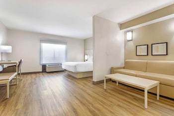 Suite, 1 King Bed, Non Smoking, Refrigerator & Microwave (Larger Room;with Sofabed)