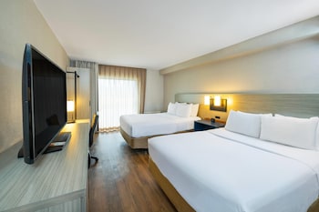 Room, 2 Queen Beds, Non Smoking