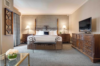 Suite, 1 King Bed, Non Smoking (Four Poster Bed;with Sofabed)