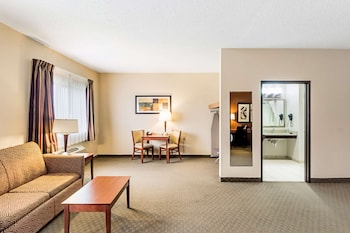 Suite, Multiple Beds, Accessible, Non Smoking