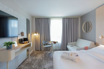 Executive Room, 1 Double Bed with Sofa bed