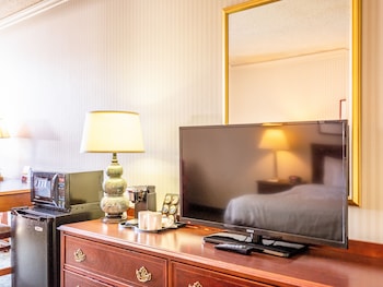Standard Room, 1 King Bed