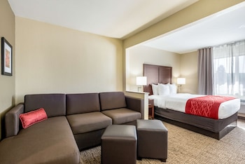 Suite, 1 Queen Bed with Sofa bed, Non Smoking