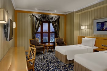 Deluxe Room Partial Haram View with Two Twin Beds