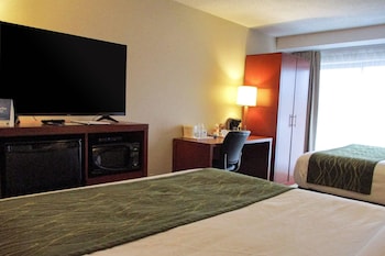 Standard Room, 2 Queen Beds, Non Smoking, Ground Floor