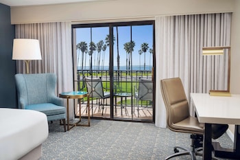 Room, 2 Queen Beds, Accessible, Ocean View (Hearing)