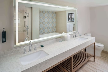Junior Suite, 1 King Bed