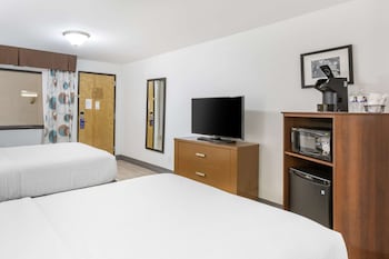Standard Room, 2 Double Beds