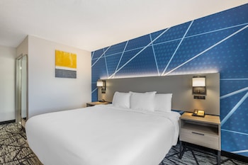 Standard Room, 1 King Bed, Non Smoking