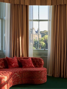 Suite, 1 King Bed (Marine Junior Suite Sea View)