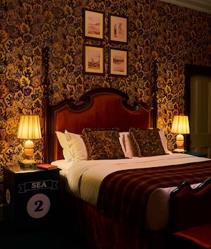 Deluxe Room, 1 King Bed (Marine Deluxe King or Twin)