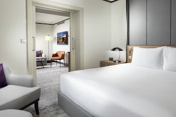 Junior Suite, 1 King Bed