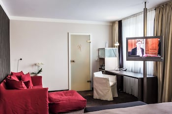 Deluxe Room, 1 Double Bed (Cozy Sitting Corner)