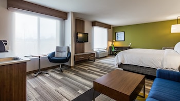 Suite, 1 King Bed with Sofa bed (Extra Floor Space)